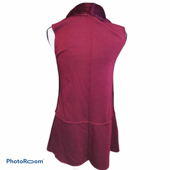 ALTAR’D STATE | Wine Red Faux Fur Cardigan Vest - Picture 4 of 6